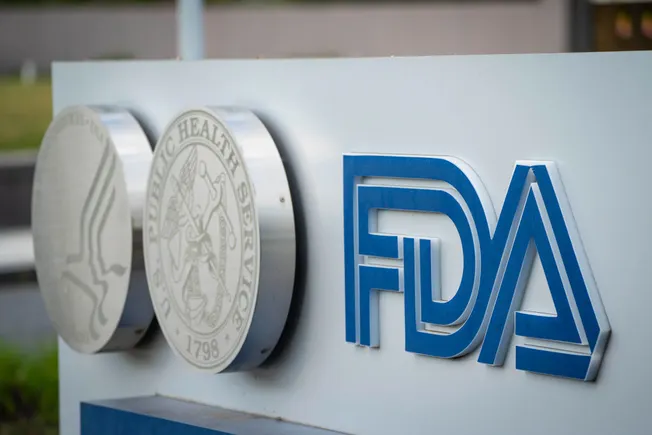 特朗普提名白宫政策助理海蒂·奥弗顿领导FDA
